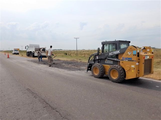 Vialidad Nacional está realizando tareas de mantenimiento de la ruta 33 a la altura de Venado Tuerto.