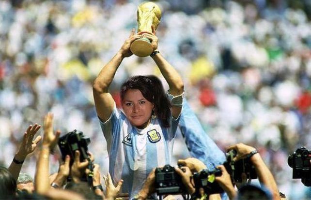 Las memes más divertidas de Elba