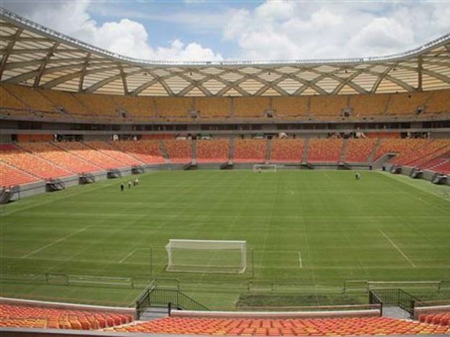 Brasil inauguró el estadio Arena da Amazonia