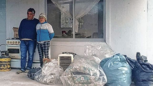Isabel recibió una sorpresa de domingo: a la mujer le llevaron frazadas
