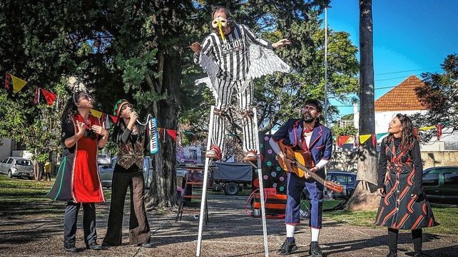 Se presentarán dos obras este fin de semana en la sala Saltimbanquis en el marco del ciclo Gurisada y Teatro. Será a las 16 con entrada a la gorra