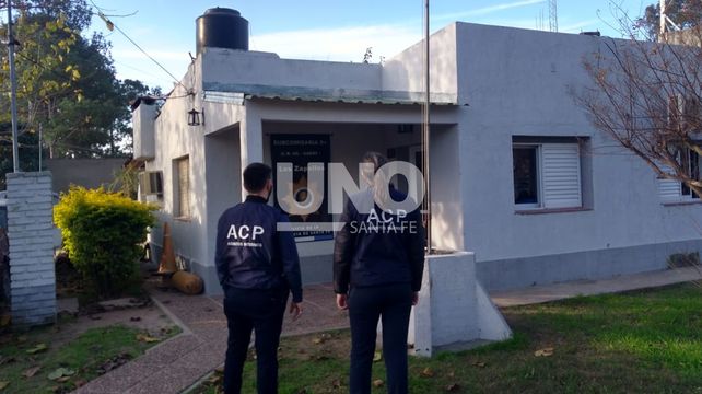 Apresan a tres policías, dos de ellos subcomisarios, por allanamiento ilegal y golpear detenidos