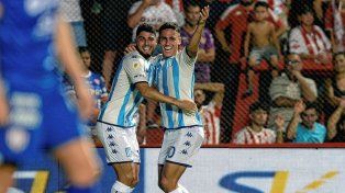 Racing pegó en los momentos justos y le ganó bien a Unión en el 15 de Abril