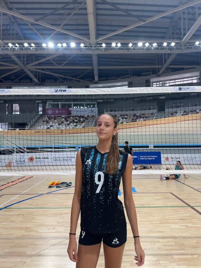 Paula Bollettini tiene una historia de vida muy especial. Se repuso de una grave lesión y hoy brilla en el vóley.