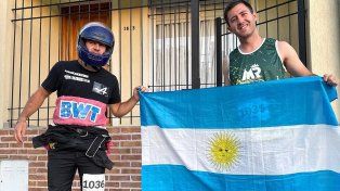 ulián Odiard corrió disfrazado de Franco Colapinto en la Maratón de Reyes y el piloto le respondió una historia de Instagram.&nbsp;
