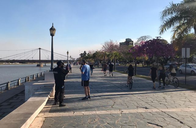 Con una costanera muy vigilada