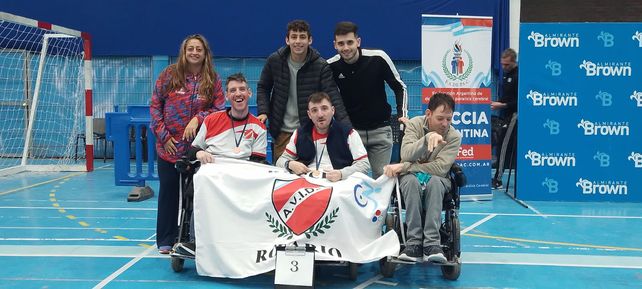 El equipo de Avida que logró el bronce.