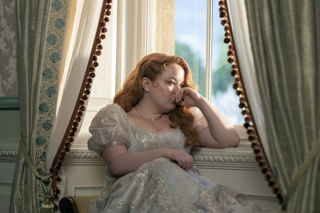 Nicola Coughlan en el rol de Penelope Featherington