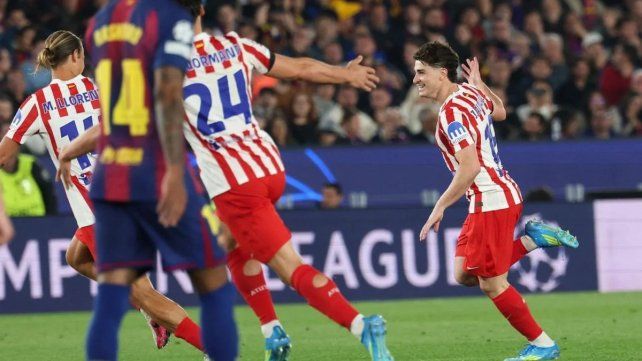 Atlético de Madrid dio el golpe ante Barcelona en la ida y PSG tomó distancia en París