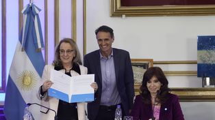 Cristina inauguró en Río Gallegos la ampliación del Hospital Regional, junto a Alicia Kirchner y Gabriel Katopodis.
