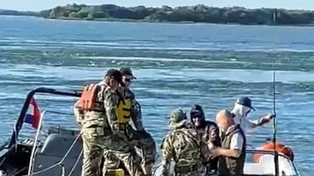 Buques de guerra en Paraná y el enojo de Corrientes con Prefectura de Paraguay