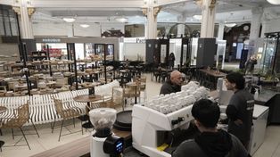 Cierre de La Favorita: hasta las 20 se podrá el último café en el histórico edificio