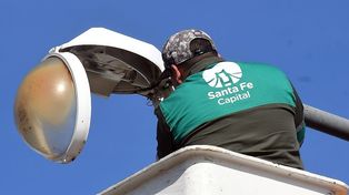 Alumbrado público: la intervención avanzará a un ritmo de 13 barrios por mes para alcanzar los 80 en seis meses