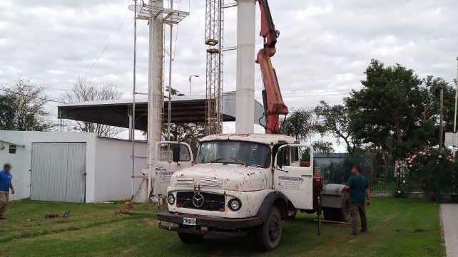 Denuncian que la Cooperativa de Agua de Sauce Monturll no cumple la Ley de Paridad de Género.