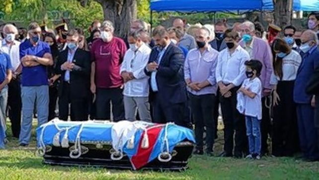 Tras un ritual islámico, inhumaron a Carlos Menem