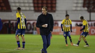 Somoza pegó el portazo y adujo falta de refuerzos para jerarquizar al plantel juvenil.
