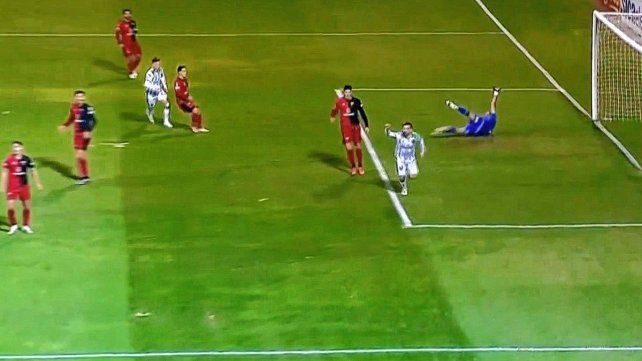 El uno por uno de Colón en la derrota ante Nueva Chicago. El uno por uno de Colón en la derrota ante Nueva Chicago.