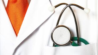 “Hay más de 60 pueblos de la provincia que no tienen médicos”