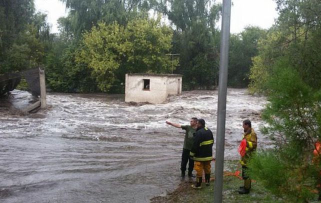 devastador. Las crecidas afectaron seriamente la zona de Sierras Chicas.
