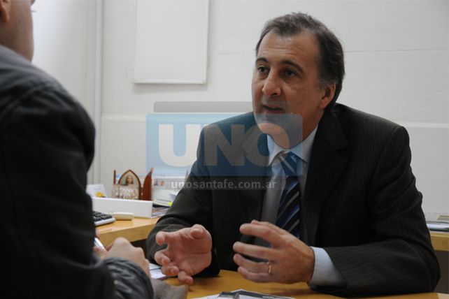 Los primeros 80 santafesinos iniciaron hoy los trámites de los créditos en el Hipotecario