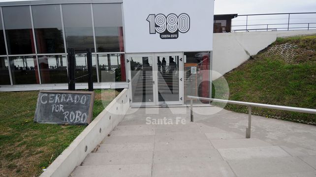 Violentos delincuentes golpearon y maniataron a empleados del bar 1980 y  huyeron con dinero