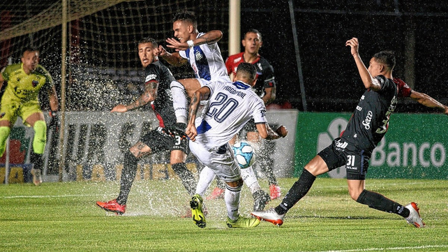 La última derrota de Colón jugando en el Brigadier López fue ante Talleres por 2-1. El Sabalero suma siete partidos sin perder como local.