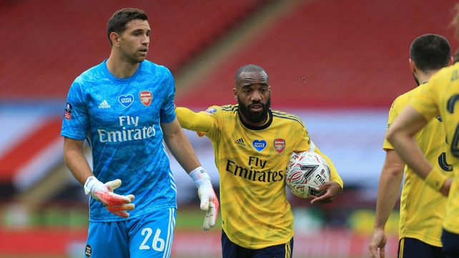 Con Martínez, Arsenal pasó a las semifinales de la FA Cup