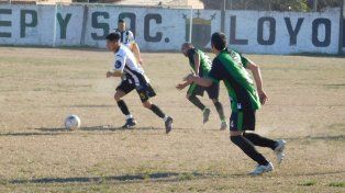 Nacional ganó en barrio Yapeyú y sigue puntero del Torneo Hugo Coronel.