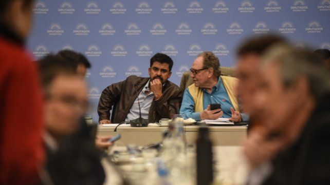 El Frente de Todos impuso su mayoría en Diputados y emitió dictamen de comisiones para aceptar los cambios a la Ley de Alquileres aprobados en el Senado.