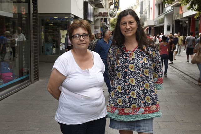 Las profesoras Elvira Scalona y Beatriz Argiroffo