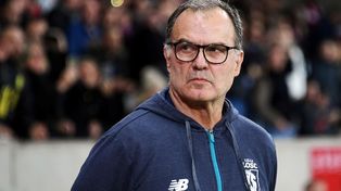 A Bielsa le prohibieron entrar al entrenamiento de Lille