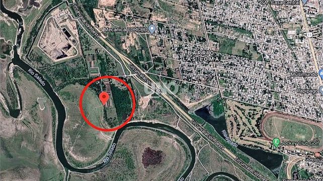 Fiesta clandestina en Santa Fe. En un descampado