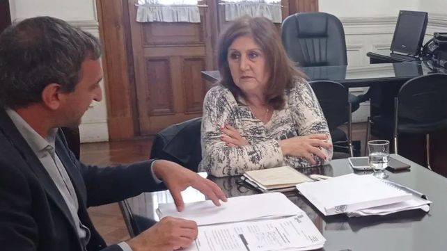 El Presidente Comunal Jorge Massón con la ministra Adriana Cantero.
