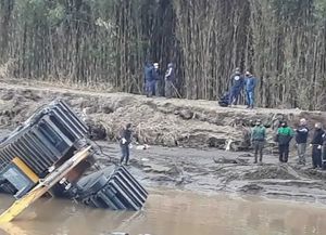 Un intendente presentó una nueva excavadora para dragado pero la alegría duró sólo un día