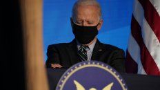 Preocupado, Biden asistió este sábado a una ceremonia en Washington. Preocupado, Biden asistió este sábado a una ceremonia en Washington.