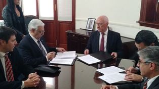 La provincia otorgará 10 lotes a docentes de la Universidad Católica de Santa Fe