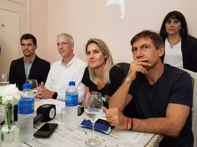 Carolina Losada y Luis Naidenoff están de novios: una historia de amor que nació en el Senado