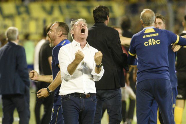 Ariel Holan podría gritar el regreso de Ángel Di María como un gol de su equipo. El Profesor dirigirá a Fideo.