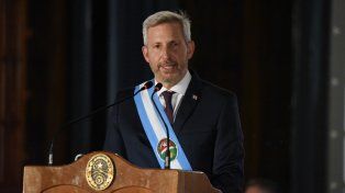 Frigerio asumió en Entre Ríos con anuncios de recortes: No hay más plata