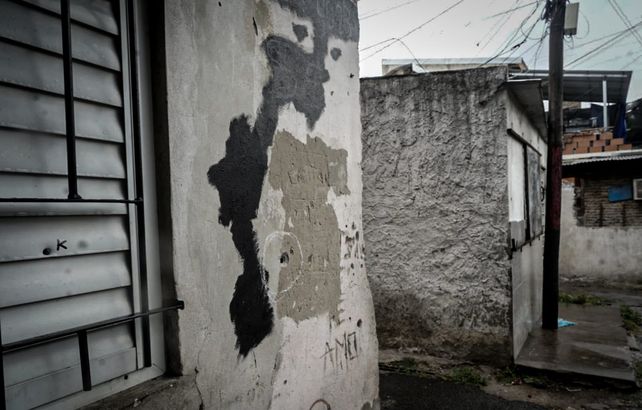 Crimen en Tablada: oscuro asesinato de un trabajador en una cuadra signada por la violencia narco.