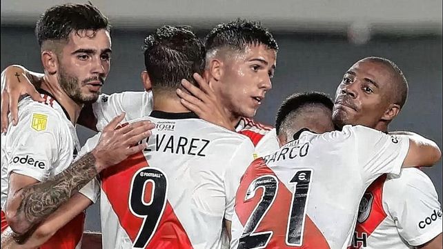 River le gana bien a Alianza Lima.