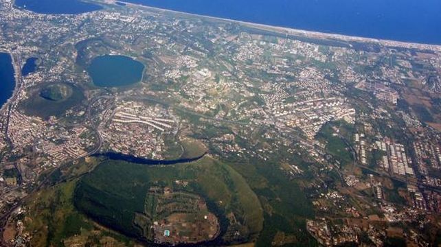 El mayor supervolcán de Europa está por despertar