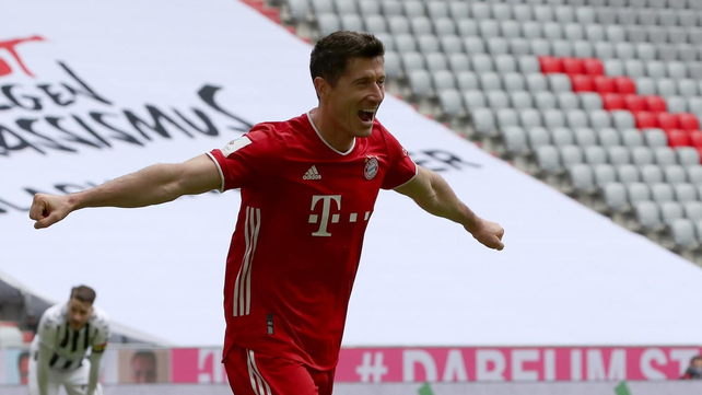 Bayern Munich estrenó su título con un triunfo ante Friburgo
