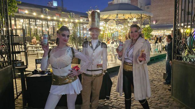 Cerveza Santa Fe Pilsen disfraza de frescura la Fiesta de Disfraces de Paraná