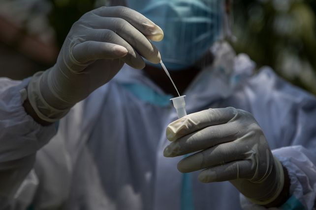 Coronavirus: informaron 24.801 nuevos casos y 375 muertes en las últimas 24 horas en Argentina