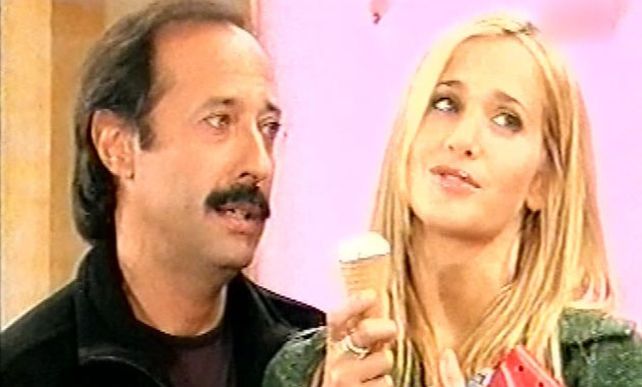 La carta documento dice que el scketch promueve el acoso sexual.