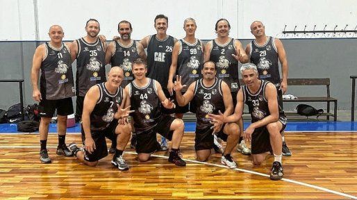 Un punto, un título y la gloria: CAE +45 tricampeón