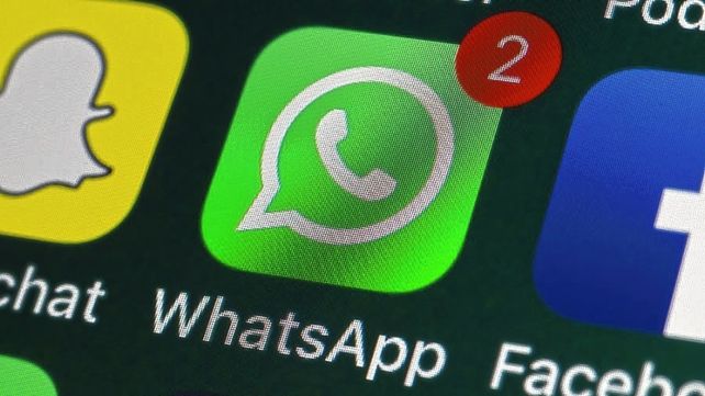 WhatsApp lanzó nuevas funciones: irse de grupos en silencio y administrar quién nos ve en línea