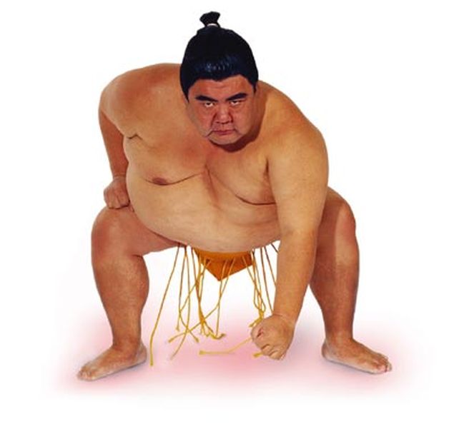 Ex entrenador de Sumo y algunos de sus pupilos matan a alumno