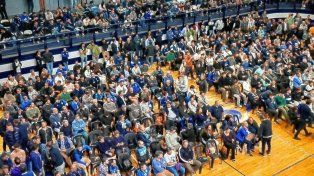 La asamblea de Gimnasia terminó con incidentes.